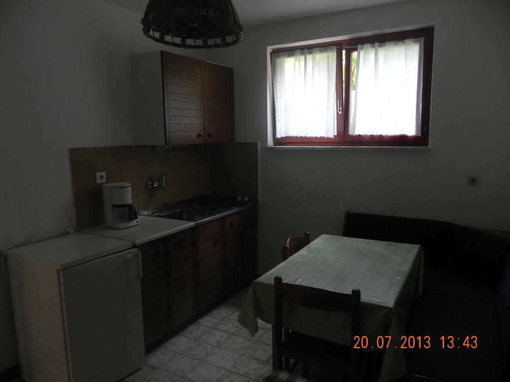 Rooms And Apartments Roza Portoroz Exterior foto