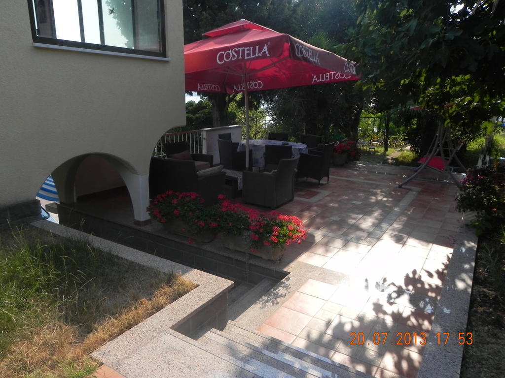Rooms And Apartments Roza Portoroz Exterior foto